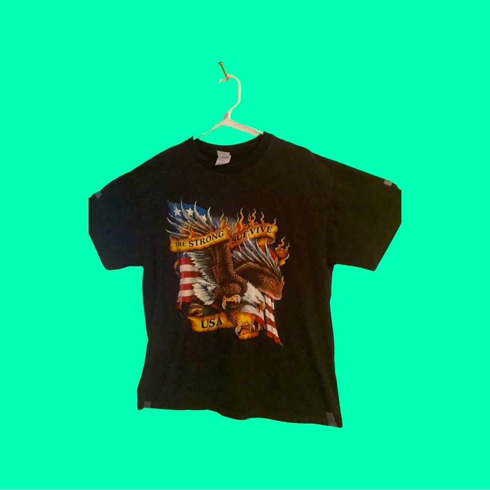 The strong survive USA eagle T-shirt
